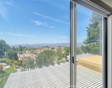 1011 S Mountcrest Court - Photo Thumbnail 23