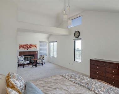 1011 S Mountcrest Court - Photo Thumbnail 21