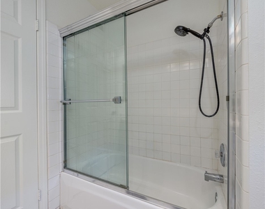 1011 S Mountcrest Court - Photo Thumbnail 33