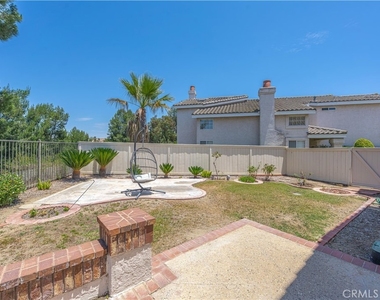 1011 S Mountcrest Court - Photo Thumbnail 38