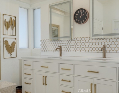 1011 S Mountcrest Court - Photo Thumbnail 27