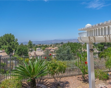 1011 S Mountcrest Court - Photo Thumbnail 41