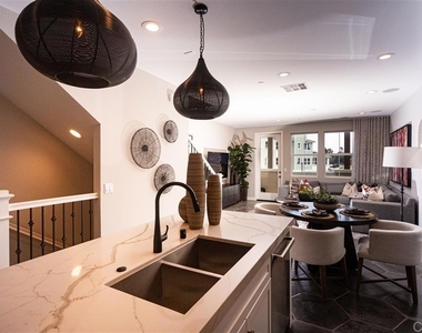 1109 Hibiscus Way - Photo Thumbnail 1