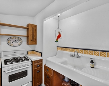 140 Avenida Miramar - Photo Thumbnail 15