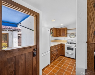 140 Avenida Miramar - Photo Thumbnail 14