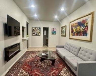 343 Myrtle Street - Photo Thumbnail 5