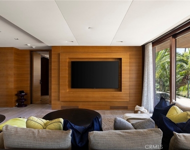 2495 Riviera - Photo Thumbnail 31