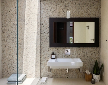 2495 Riviera - Photo Thumbnail 44