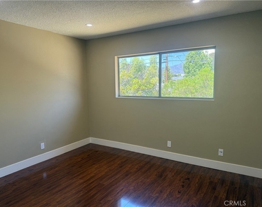600 E Acacia Avenue - Photo Thumbnail 6