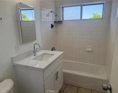 600 E Acacia Avenue - Photo Thumbnail 9