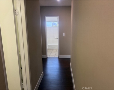 600 E Acacia Avenue - Photo Thumbnail 7