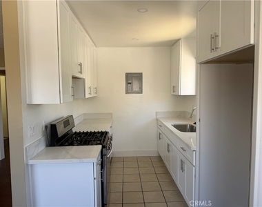 600 E Acacia Avenue - Photo Thumbnail 4