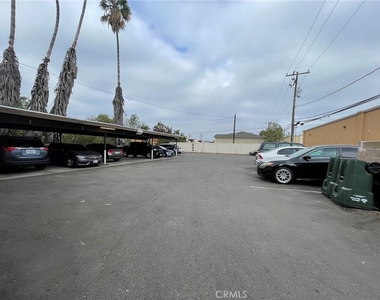 1131 S Alta Vista Avenue - Photo Thumbnail 22