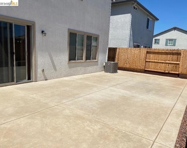 3636 Landmark Cir - Photo Thumbnail 21