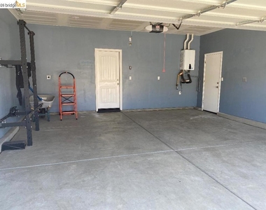 3636 Landmark Cir - Photo Thumbnail 20