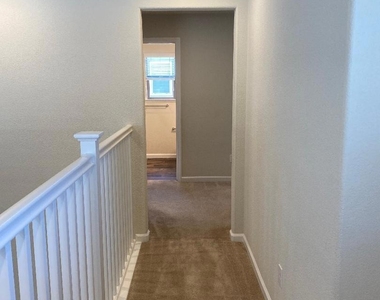 3636 Landmark Cir - Photo Thumbnail 10