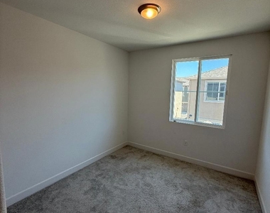 85 Savannah Ln - Photo Thumbnail 10