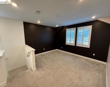 85 Savannah Ln - Photo Thumbnail 9