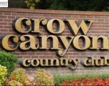 701 Glen Eagle Ct - Photo Thumbnail 25