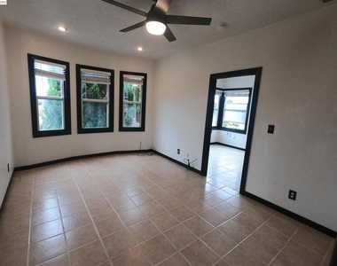 692 45th St - Photo Thumbnail 8