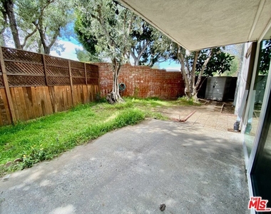 6375 Green Valley Circle - Photo Thumbnail 8