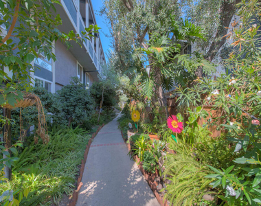 6375 Green Valley Circle - Photo Thumbnail 27