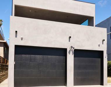 2411 Abbot Kinney Boulevard - Photo Thumbnail 11