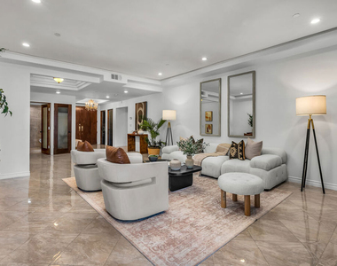 125 N Gale Drive - Photo Thumbnail 1