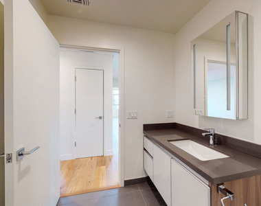 938 S Orange Grove Avenue - Photo Thumbnail 15