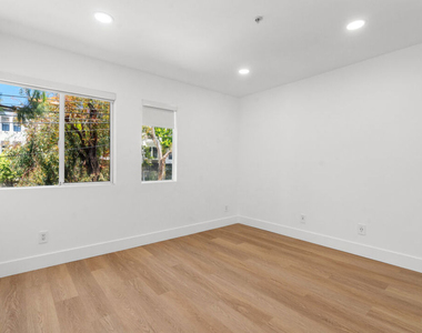 16100 W Sunset Boulevard - Photo Thumbnail 18