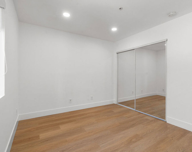 16100 W Sunset Boulevard - Photo Thumbnail 19