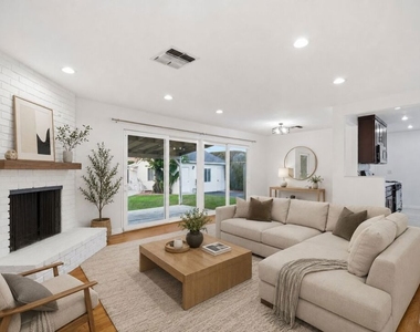 12811 Cumpston Street - Photo Thumbnail 3