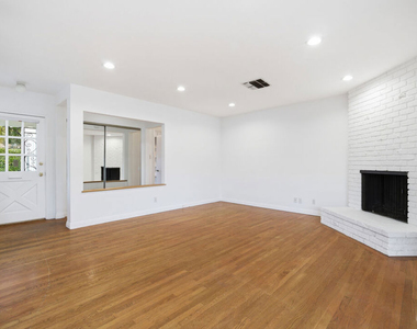 12811 Cumpston Street - Photo Thumbnail 44