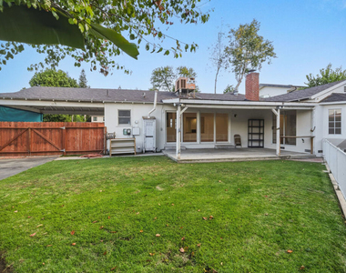 12811 Cumpston Street - Photo Thumbnail 28