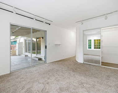 12811 Cumpston Street - Photo Thumbnail 25