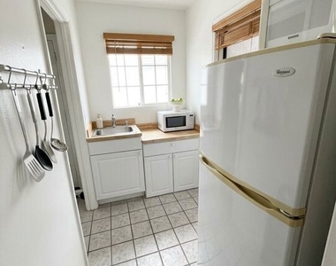 2926 Glenn Avenue - Photo Thumbnail 6