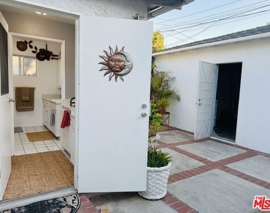 2926 Glenn Avenue - Photo Thumbnail 1