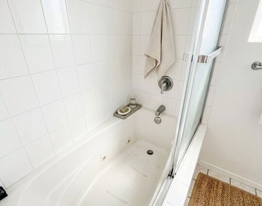 2926 Glenn Avenue - Photo Thumbnail 8