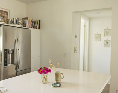 1557 Verbena Way - Photo Thumbnail 8