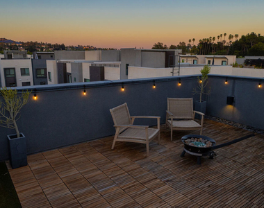 1557 Verbena Way - Photo Thumbnail 26
