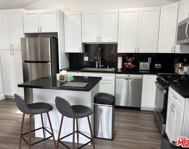 12512 Rubens Avenue - Photo Thumbnail 1