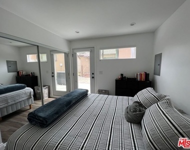 12512 Rubens Avenue - Photo Thumbnail 6