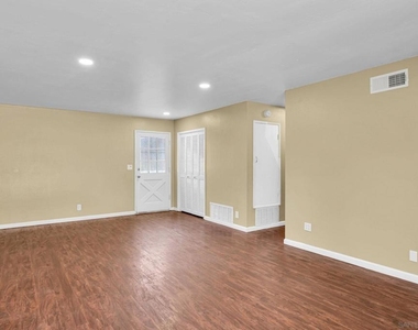 853 Hale Ct - Photo Thumbnail 9