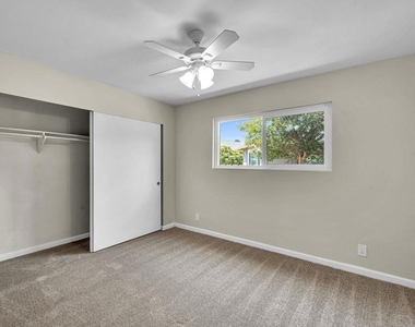 853 Hale Ct - Photo Thumbnail 20