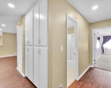 853 Hale Ct - Photo Thumbnail 12