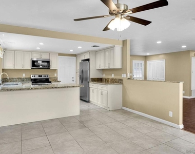 853 Hale Ct - Photo Thumbnail 6