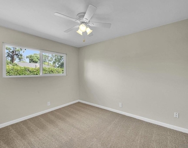 853 Hale Ct - Photo Thumbnail 17