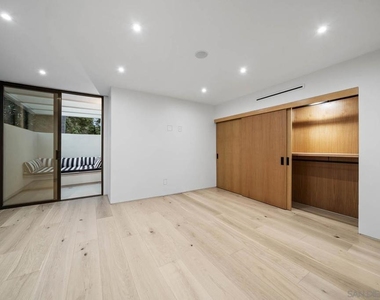 7376 Fay Ave - Photo Thumbnail 29