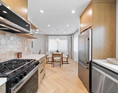 7374 Bishops Ln - Photo Thumbnail 17