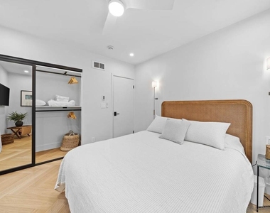7374 Bishops Ln - Photo Thumbnail 21